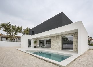 The House Catorce by Alberto Facundo Arquitectura