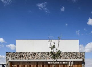 Casa Grava by Estudio Pka