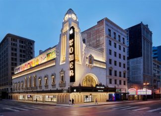 Apple Tower Theatre Opens in Downtown Los Angeles, An Architectural 2.0 Upgrade