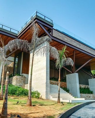FM House by Dayala e Rafael