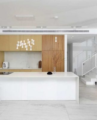 A Modern, Bauhaus-Inspired House in Israel