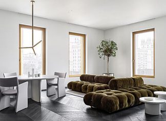 Titul Apartment: Babayants Architects’ Modern Ode to Moscow’s Skyline
