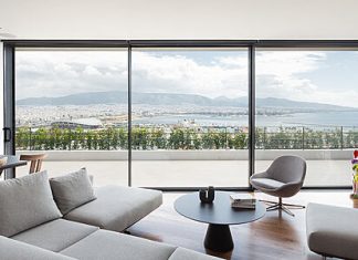 Kastella House: Where Modern Design Embraces Saronic Gulf Views
