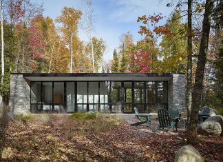 Clearwater Lake Retreat: A Woodland Oasis in Wisconsin