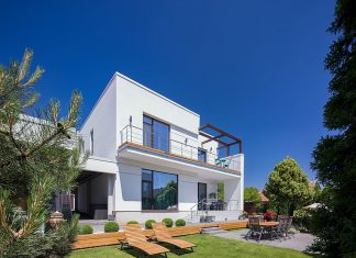 Rose Dream Cottage: Dnipro’s Modern Makeover