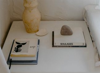 simplify your space, clear your mind.