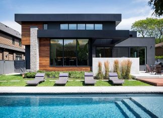 Sparling Residence: A Mid-Century Modern Gem in Oakville