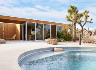 A Modern Wood Pavilion Seamlessly Integrated Into California’s Joshua Tree