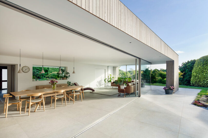 The-Seventies-House-Extension-AR-Design-Studio-1-810x540