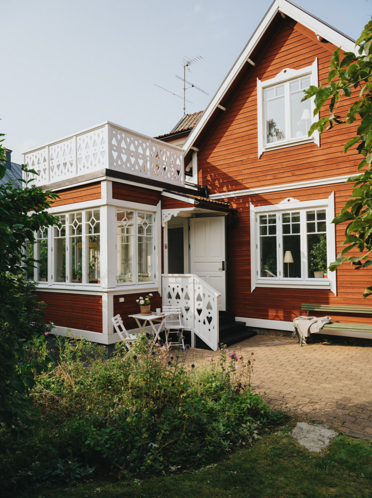 Red2520and2520white2520swedish2520house