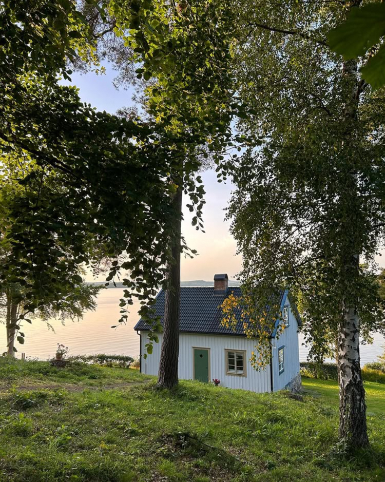 Swedish2520cottage2520by2520the2520sea-19