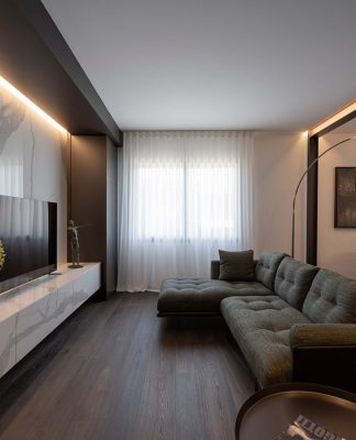 Apartment SP: Reframing a Home Around Its Original Structure