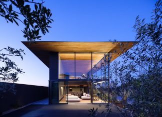 Moment by APOLLO Architects & Associates