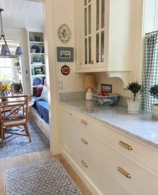 A Gentle Transition to the Fall Season at Home