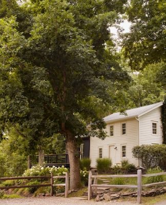 A Hudson Valley Farmhouse Full of Soul