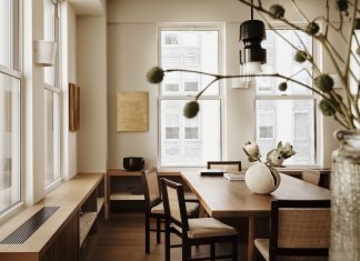 Studio Rosenthal Opens Up a Gramercy Park Apartment to the Light