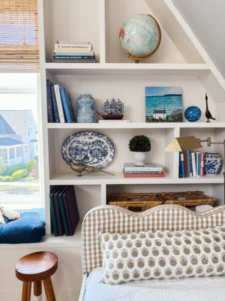 snug-gingham-scalloped-trundle-daybed-the-inspired-room-450x600