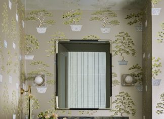 9 Breathtaking Powder Rooms With Bold Wallpaper