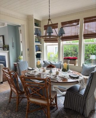 Simple Holiday Hosting and Decorating Tips (+ Pumpkin Spice Irish Coffee Recipe)